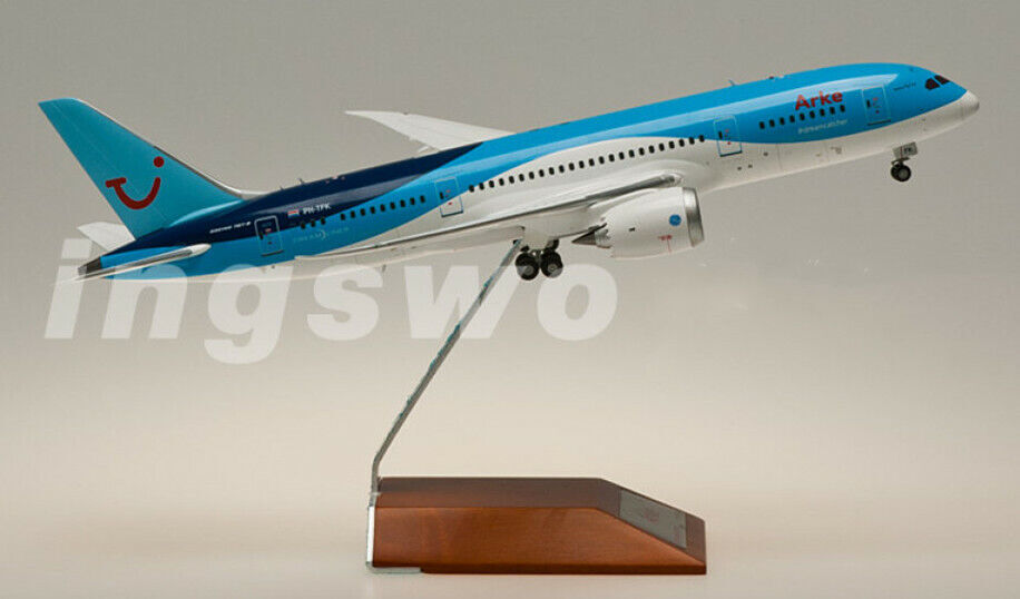 1:200 28CM JC Wings TUI Airways Arke BOEING 787-8 Passenger Plane Diecast Model