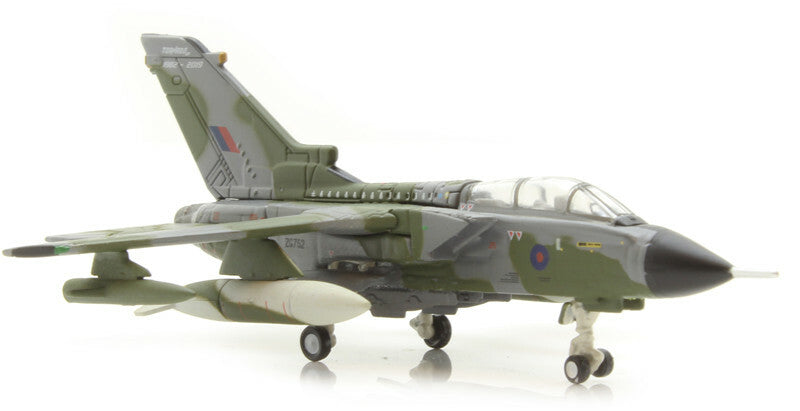 herpa Panavia Tornado GR.4 No.31 Squadron Tornado Farewell Reg.ZG752 1/200 model