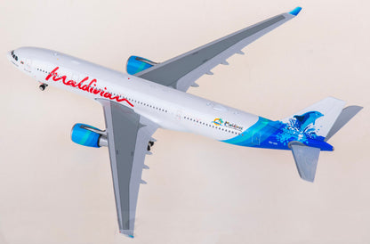 1:400 Phoenix Maldivian Airbus A330-200 Airplane Diecast Aircraft Plane Model