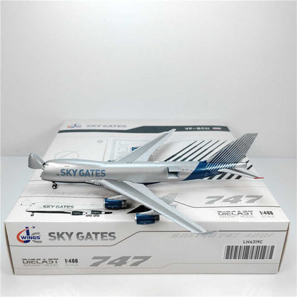 1:400 JC Wings SKY GATES BOEING B747-400F Passenger Airplane Diecast Model