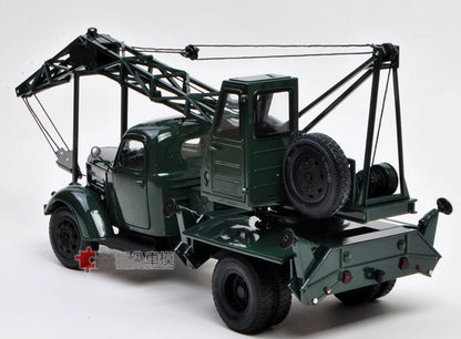 1:24 28CM 1956 Jiefang CA10 Mobile Crane Construct Vehicle Machine Diecast Model