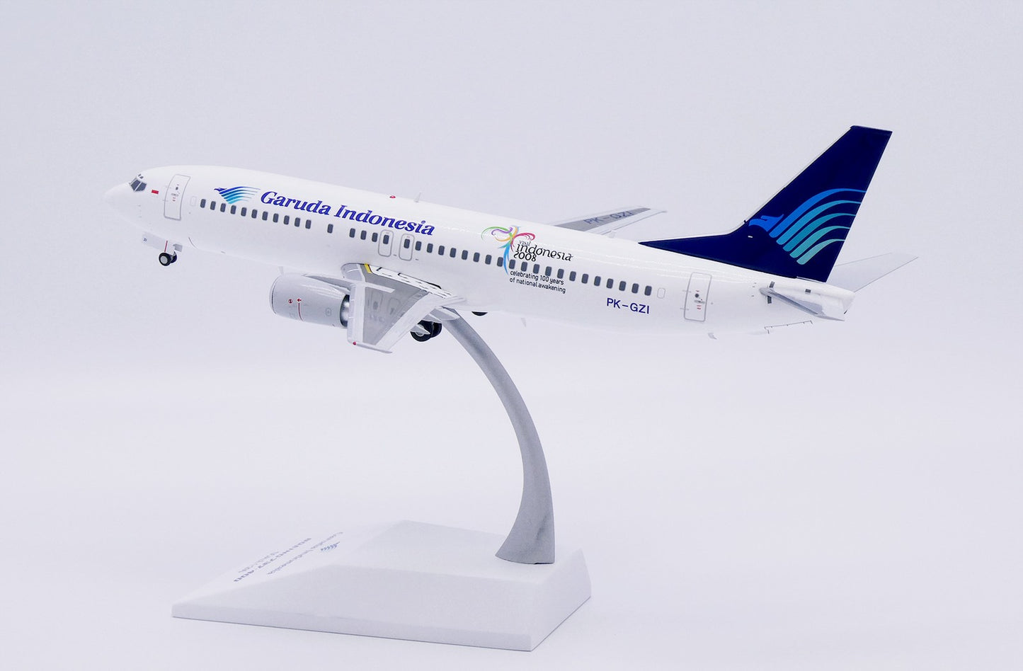 1:200 JC Wings Garuda Indonesia Boeing 737-800 Airplane Diecast Aircraft Model