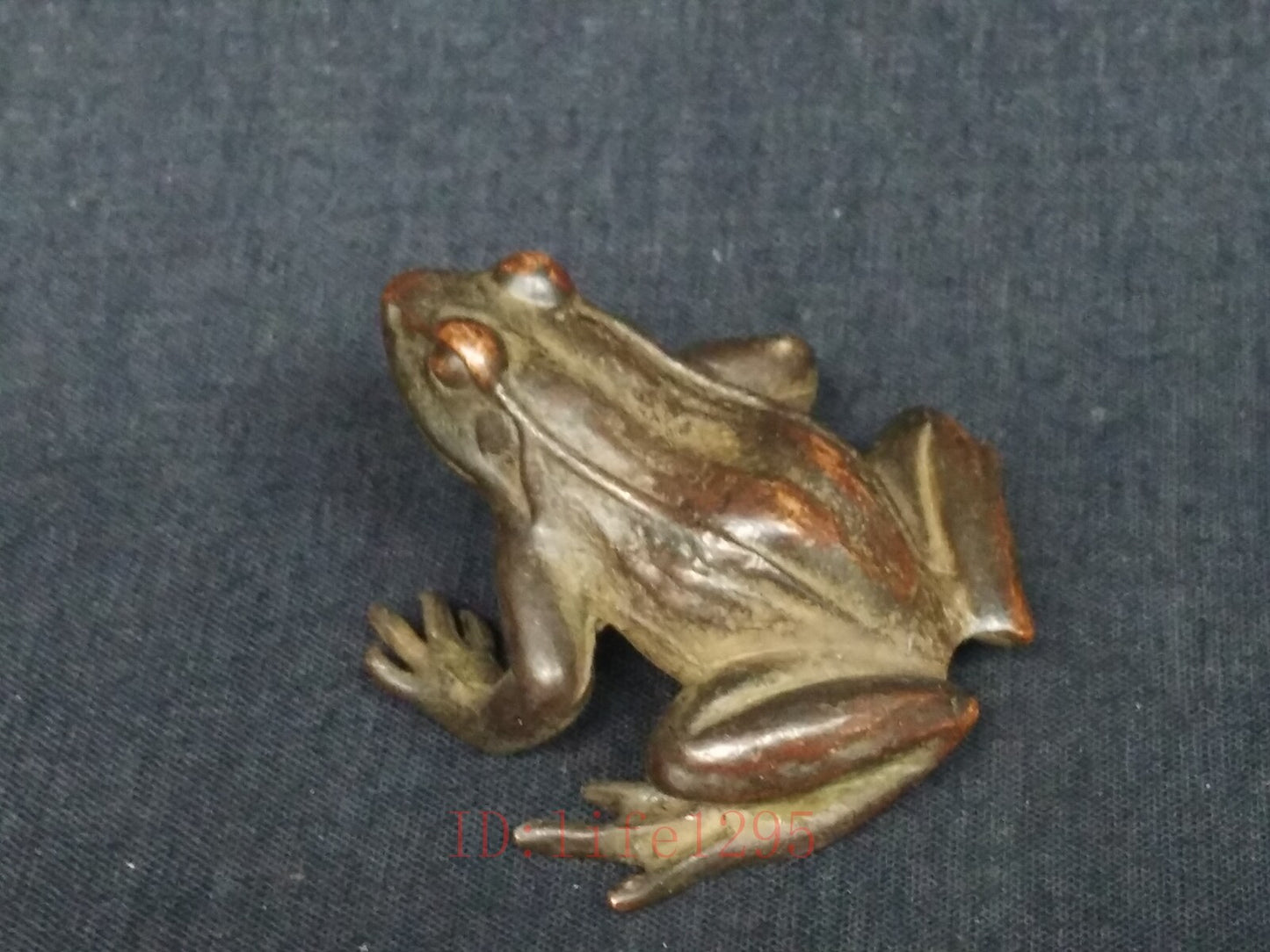 Collection Chinese old Bronze handmade cast Frog Statue Paperweight home deco