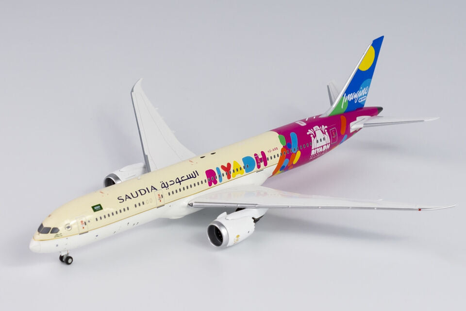 1:400 NG Model SAUDI BOEING 787-9 Passenger Aircraft Diecast Airplane Model