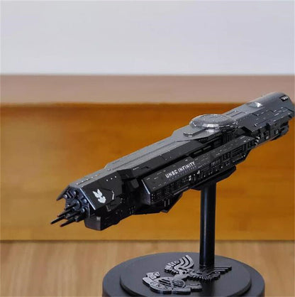 Halo 4 UNSC Infinity INF-101 Spaceship Model Resin Spacecraft Figure Toy