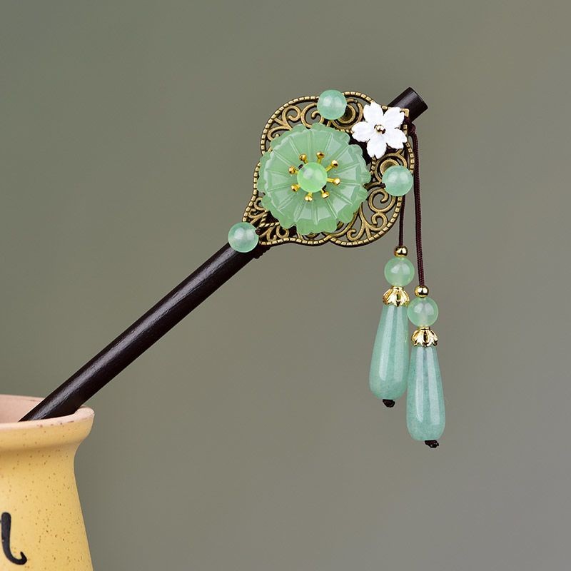 Vintage Ebony Hair Stick Green Jade Tassel Hairpin For Hanfu Cheongsam