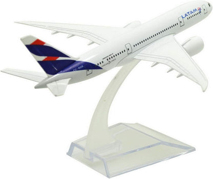 1:400 16cm B787 Latam Airlines Metal Airplane Model,Diecast Plane Gift Plane Toy