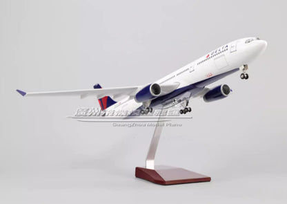1:135 47CM DELTA AIRBUS A330 Passenger Plane Landing Gear Resin Aircraft Model