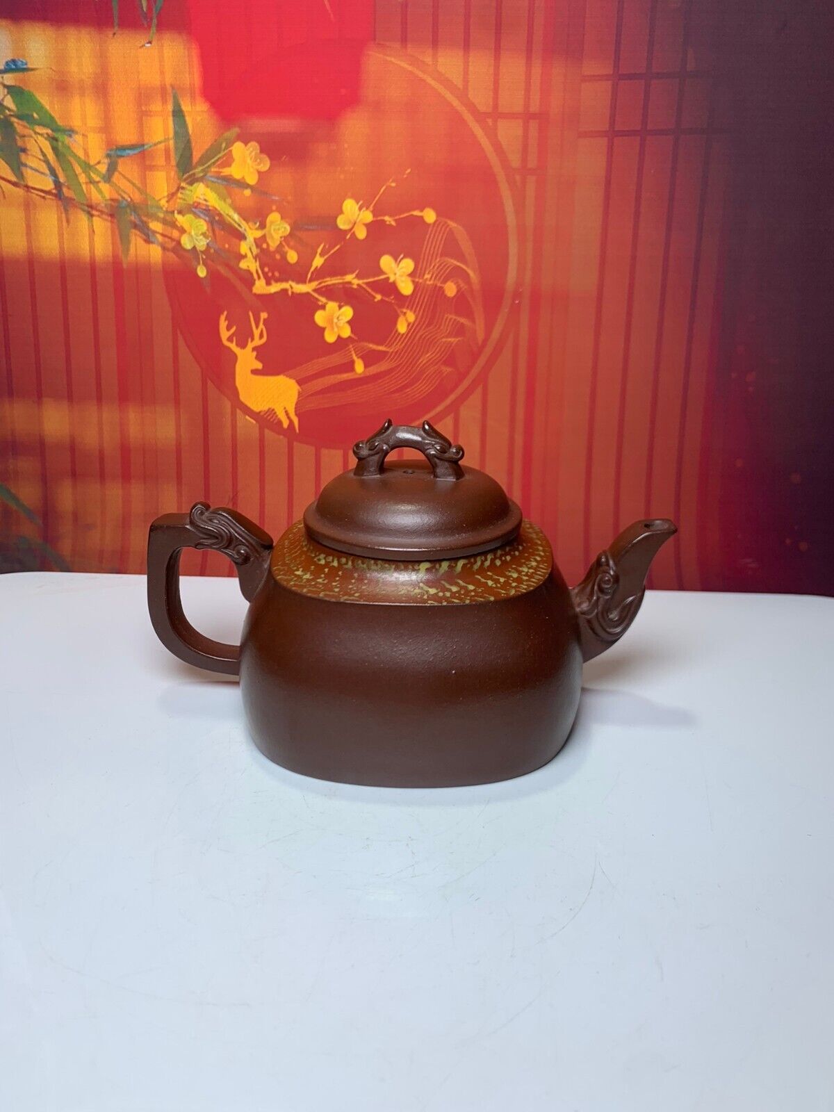 Chinese Yixing Zisha Clay Handmade Exquisite Teapot 品名：利龍 底款: 周国君