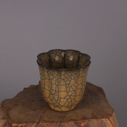 2.8" Good Chinese Song Porcelain Ge Kiln Yellow Glaze Gold Wire Sunflower Cup