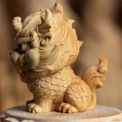 Kylin Thuja Wood Hand Piece Car Tea Table Decor Portable Wenwan Carved Craft