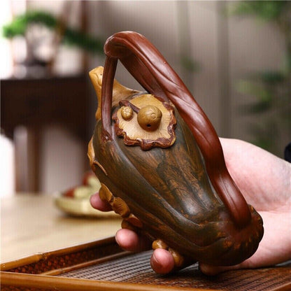 Chinese Yixing Zisha Clay Handmade Exquisite Teapot（南瓜提梁 作者：汪寅仙）