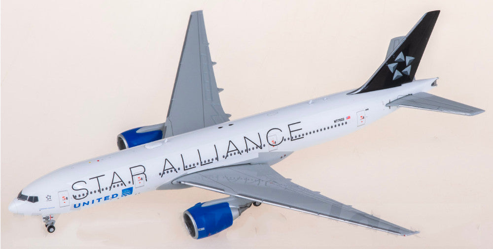 1:400 Geminijets United Airlines B777-200ER Passenger Airplane Diecast Model