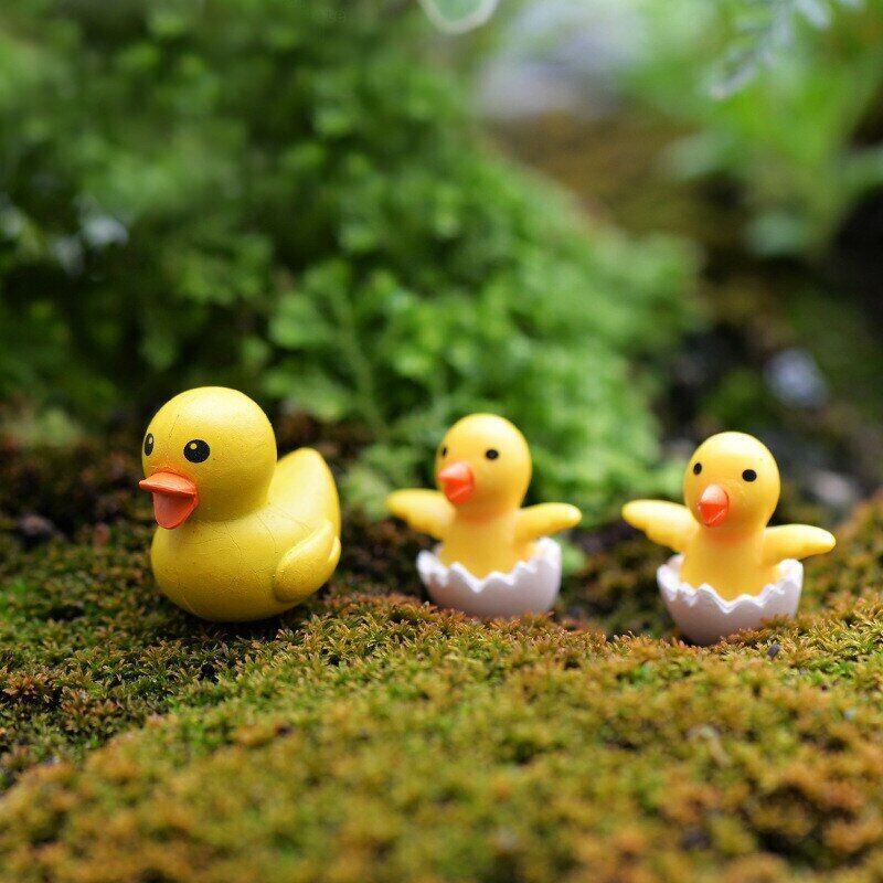 Mini Figurines Garden Duck Ornament 1 Adult Duck and1 Hatching Duck Resin Decor