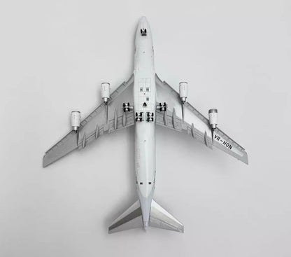 1:400 YY Wings CATHAY PACIFIC BOEING 747-300 Flap Down Airplane Diecast Model