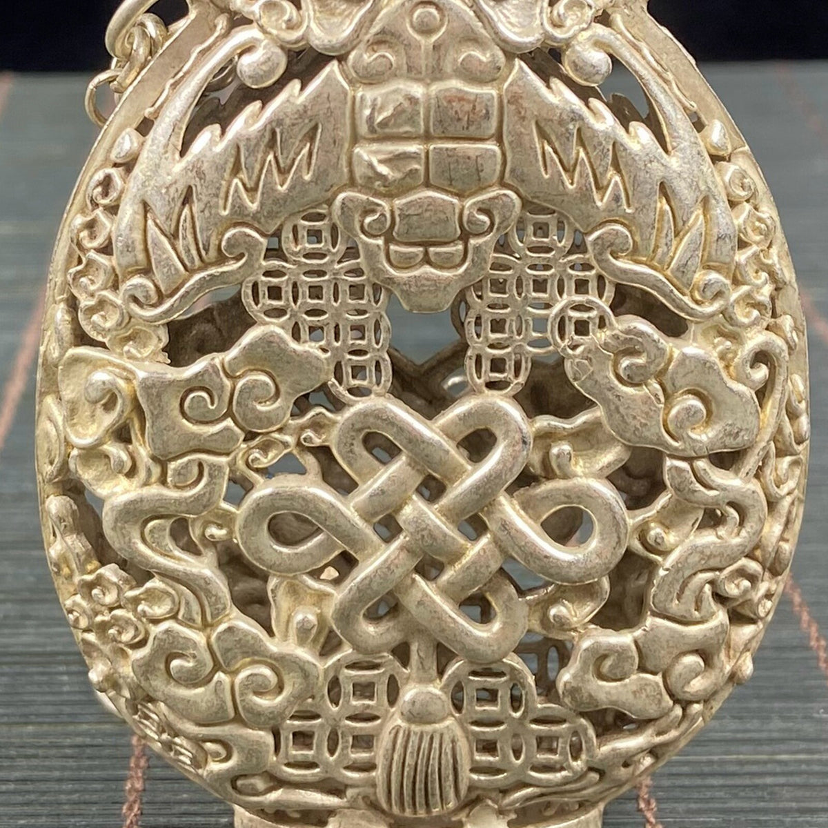 Collectibles Tibetan silver Handmade Statue Exquisite Snuff Bottles