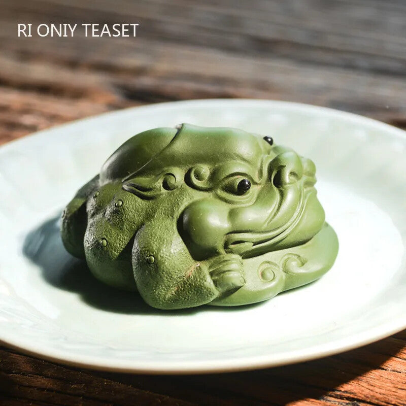 Yixing Purple Clay Tea Pet Lucky Golden Toad Ornaments Raw Ore Green Clay