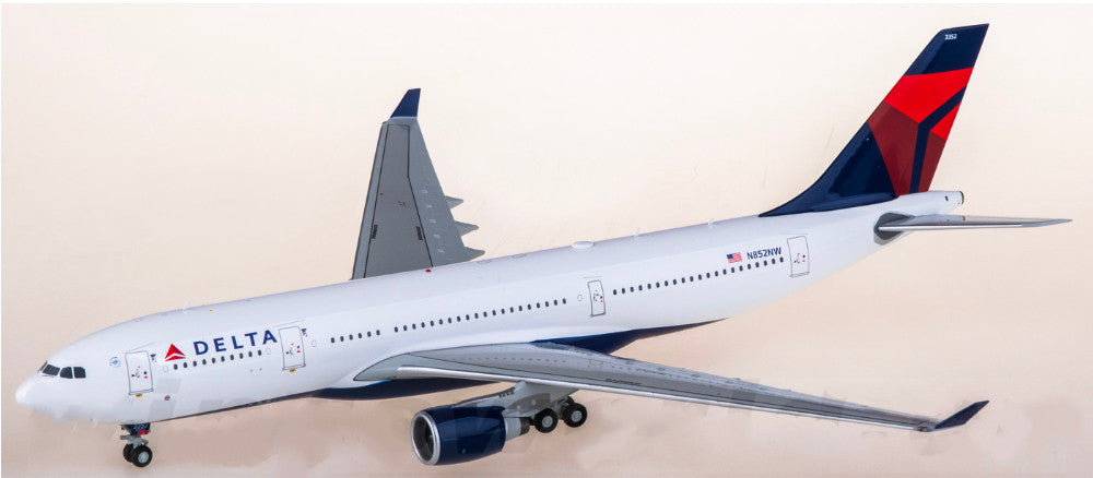 1:200 Geminijets Delta Air Lines Airbus A330-200 N852NW Airplane Diecast Model