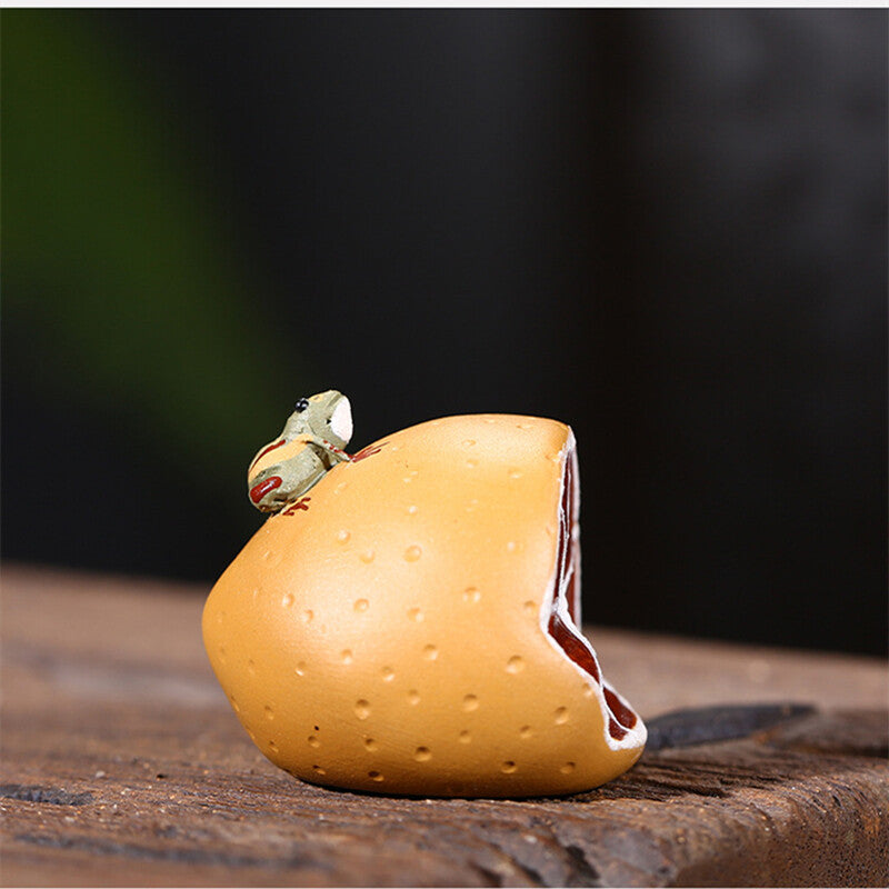 Chinese Yixing Zisha Pottery Duan Clay Lovable Orange Animal Frog Tea Pet Statue