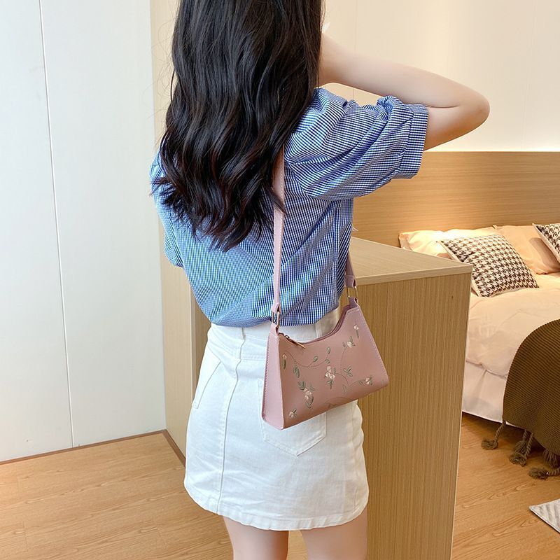 Bag Embroidery Flower Underarm Bag Retro Handbags Small Shoulder Purse Zipper
