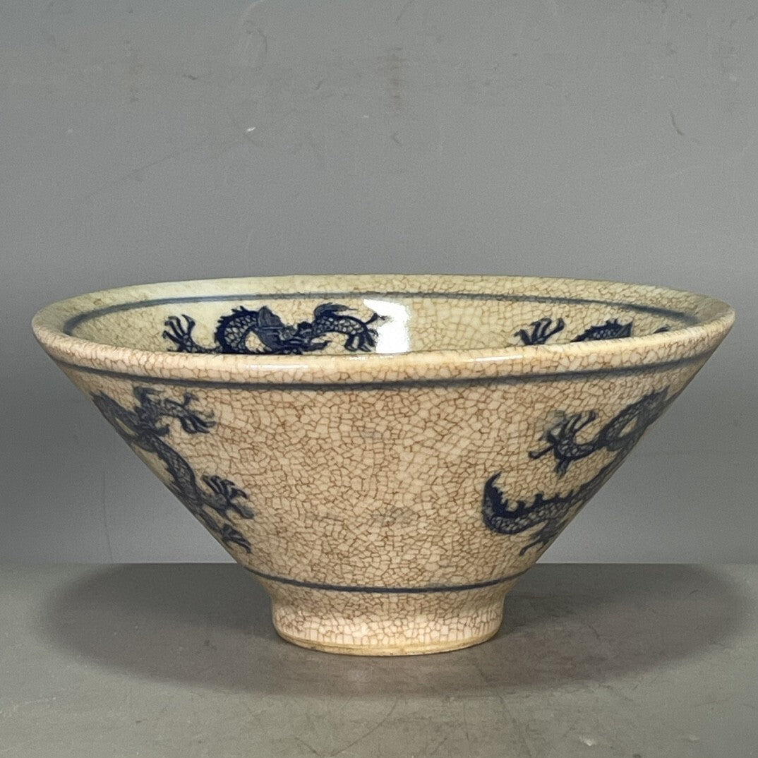 Chinese Dragon Pattern Porcelain Bowl Blue and White Porcelain