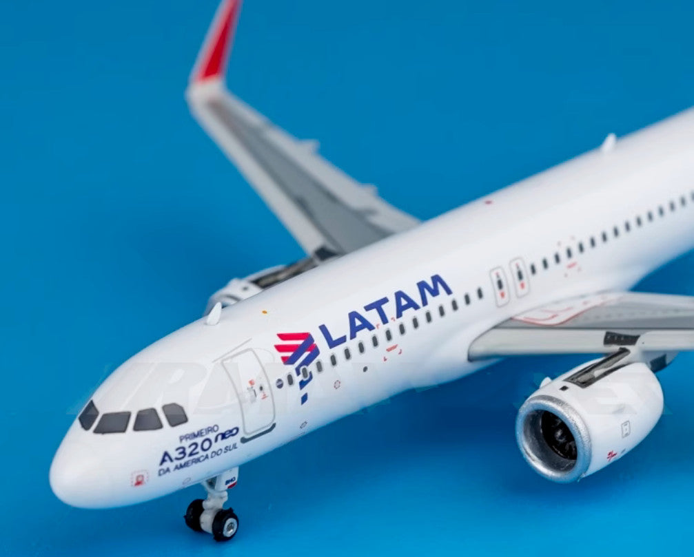1:400 Phoenix LATAM AIRBUS A320neo Passenger Airplane Diecast Aircraft Model