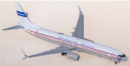 1:200 Geminijets United Airlines B737-900ER Passenger Airplane Diecast Model