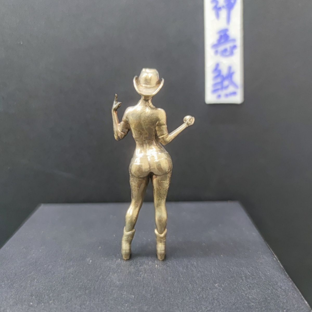 Pure Copper Western Cowboy Girl Sexy Plump Hand Model Ornaments
