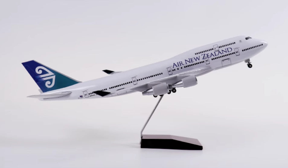 1:150 47CM AIR NEW ZEALAND BOEING 747-400 Airplane Landing Gear Resin Model