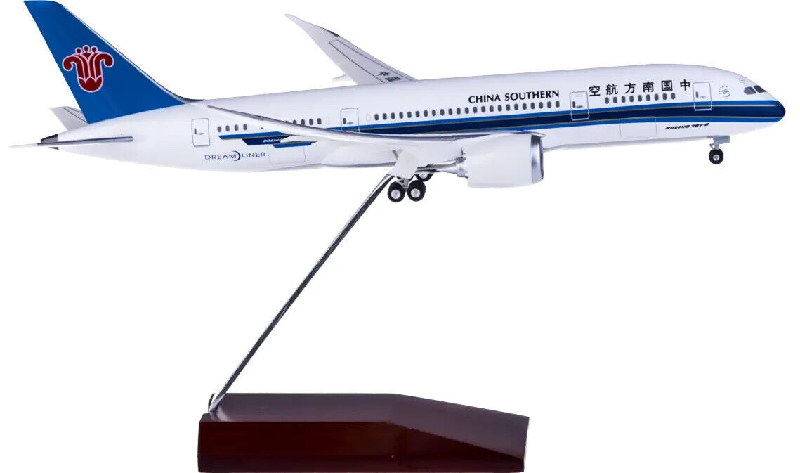 1:200 28CM Hogan CHINA SOUTHERN BOEING 787-8 Passenger Plane ABS Plastic Model