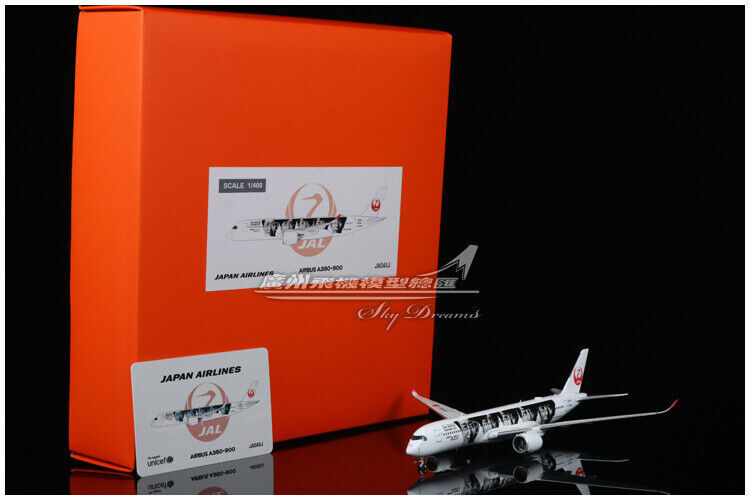 1:400 JC Wings Japan Airlines AIRBUS A350-900 Passenger Airplane Diecast Model