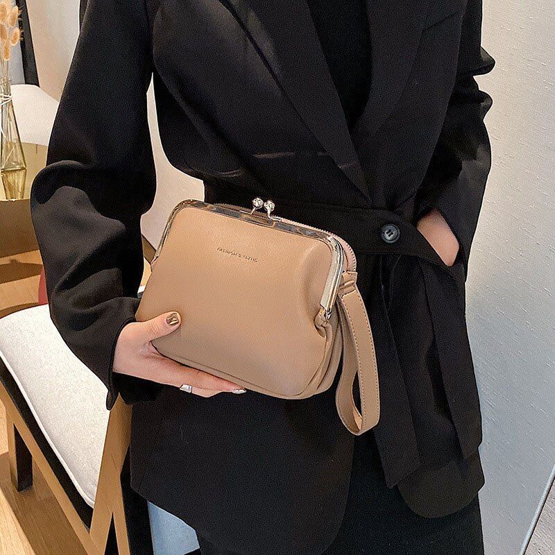 Shoulder Bag Synthetic Leather Crossbody Purse Fashion Handbag Clutch 20*15*6 CM