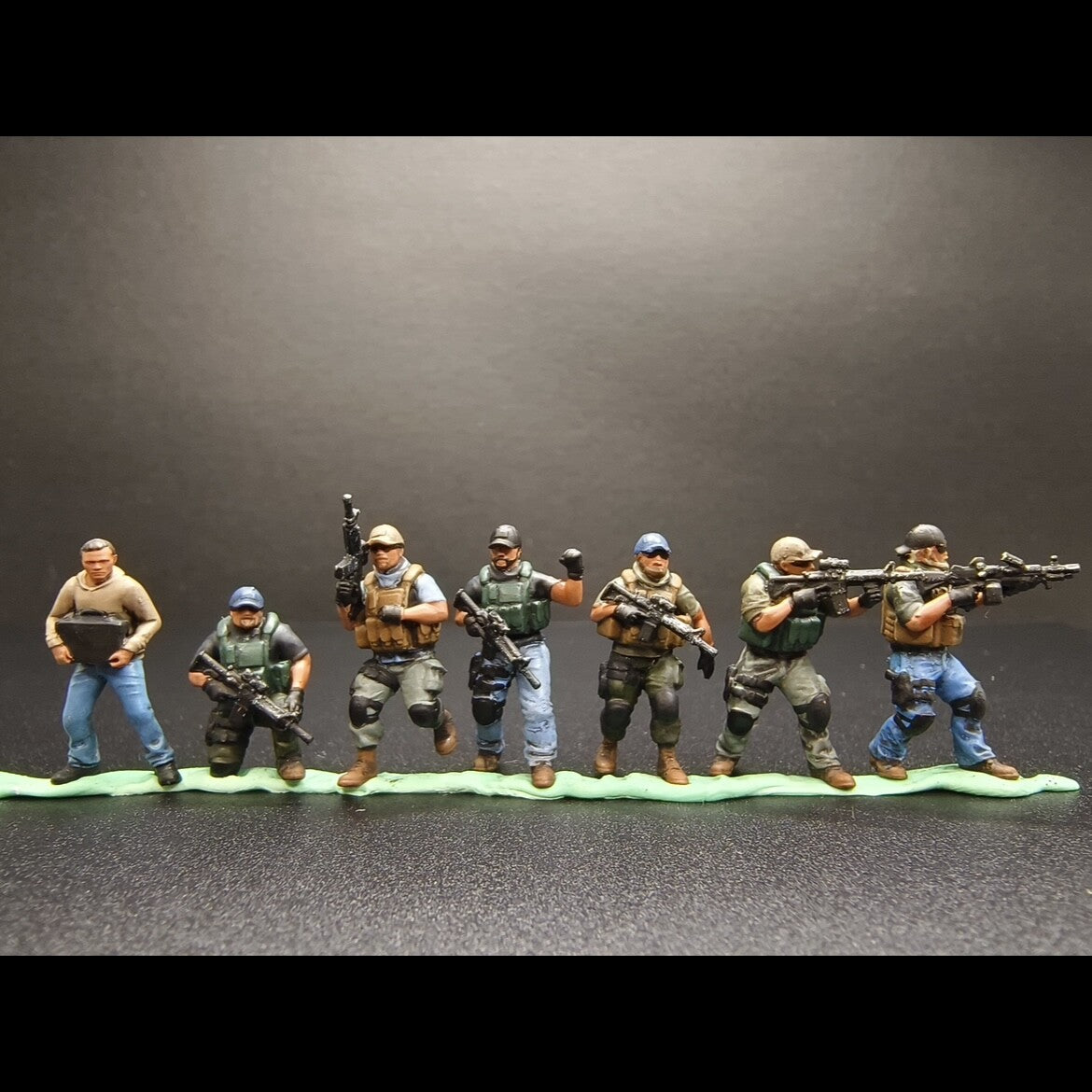 Homemade1/72 Special Ops Team B Modern Soldier Mercenary 7-Person Model Ornament