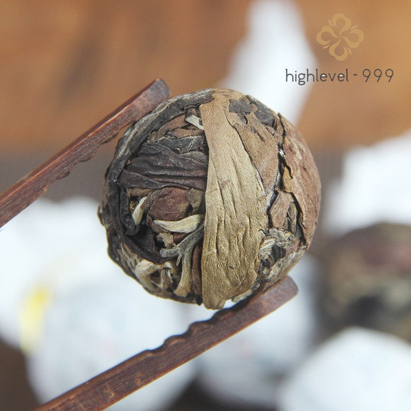 500g Yueguang Bai White Tea Longzhu Yunnan Daxueshan Mountain Grown Aroma Tea
