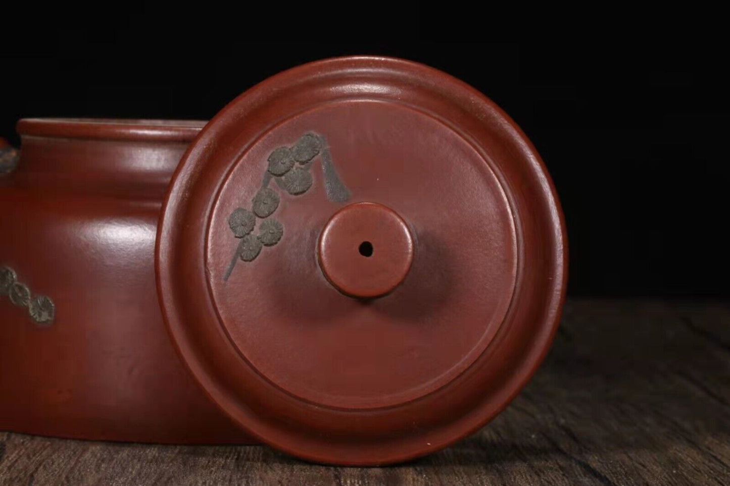 Chinese Yixing Zisha Clay Handmade Kung Fu Tea Exquisite Teapot 品名：松鼠壶