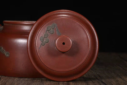 Chinese Yixing Zisha Clay Handmade Kung Fu Tea Exquisite Teapot 品名：松鼠壶
