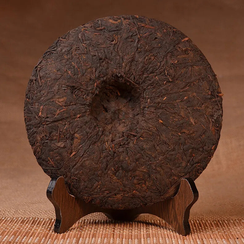 New Cooked Pu'er tea Pu'er tea ancient sweet dark red Pu'er tea 357g