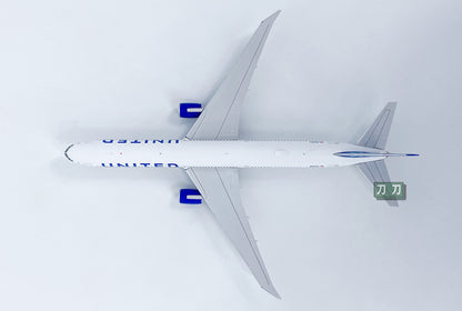 1:400 PandaModel UNITED B767-400 N66056 Passenger Airplane Diecast Model