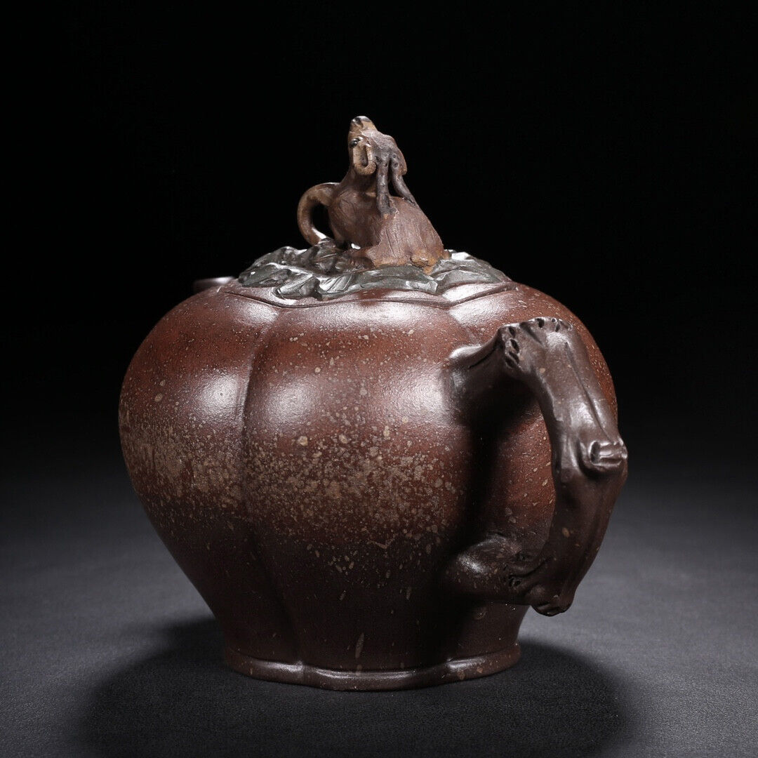 Chinese Yixing Zisha Clay Handmade Exquisite Teapot（一路向前 底款：蒋燕亭）