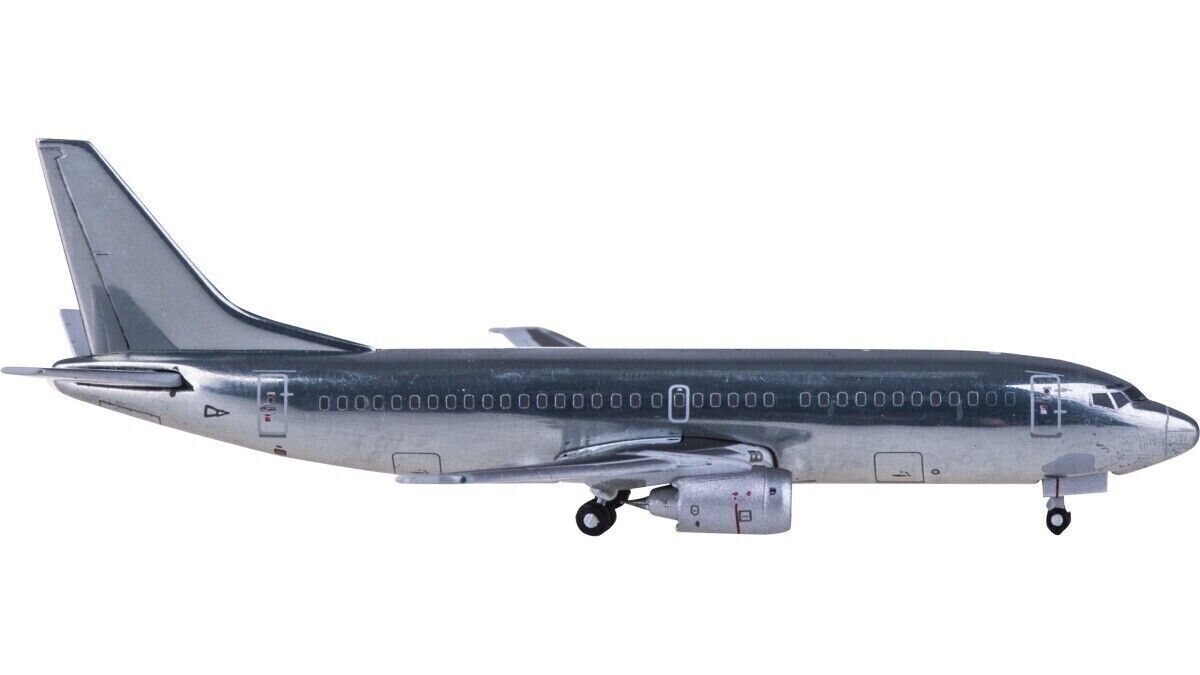 1:400 JC Wings BOEING 737-300 Passenger Blank Airplane Polishing Diecast Model