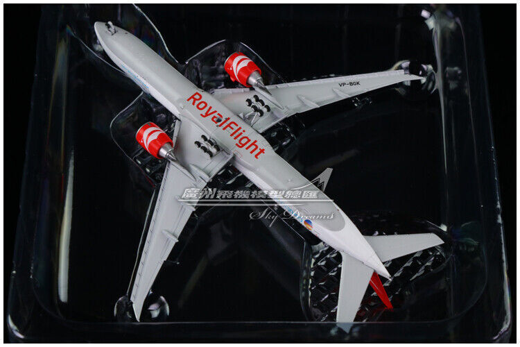 1:400 JC Wings Royal Flight BOEING 777-300ER Airplane Flap Down Diecast Model