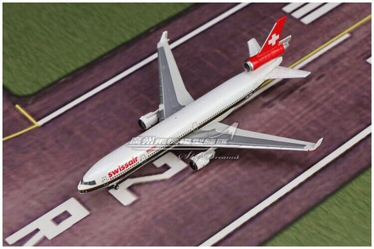 1:400 Phoenix Swissair McDonnell Douglas MD-11 Passenger Airplane Diecast Model