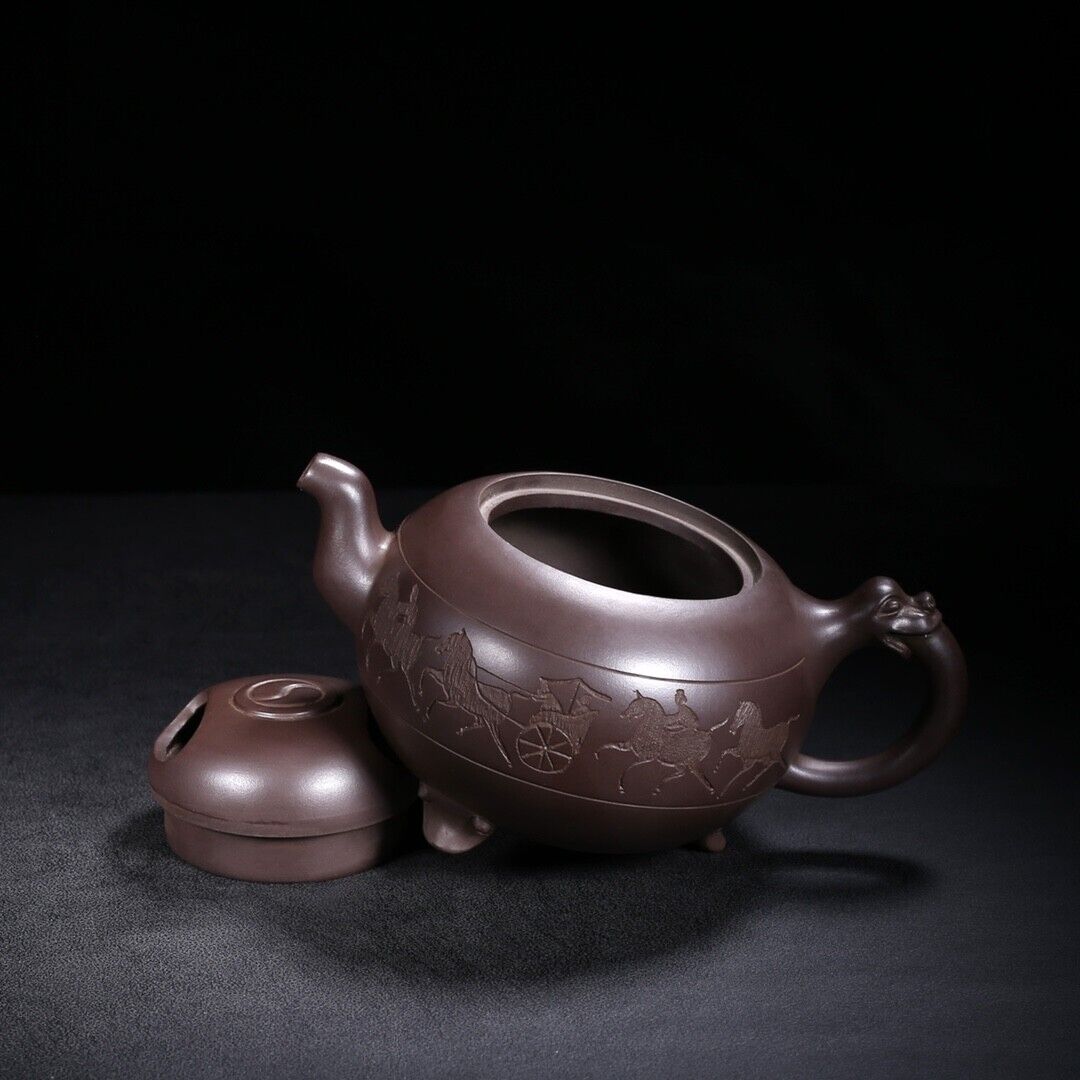 Chinese Yixing Zisha Clay Handmade Exquisite Teapot（牛盖 底款：金鼎商标）