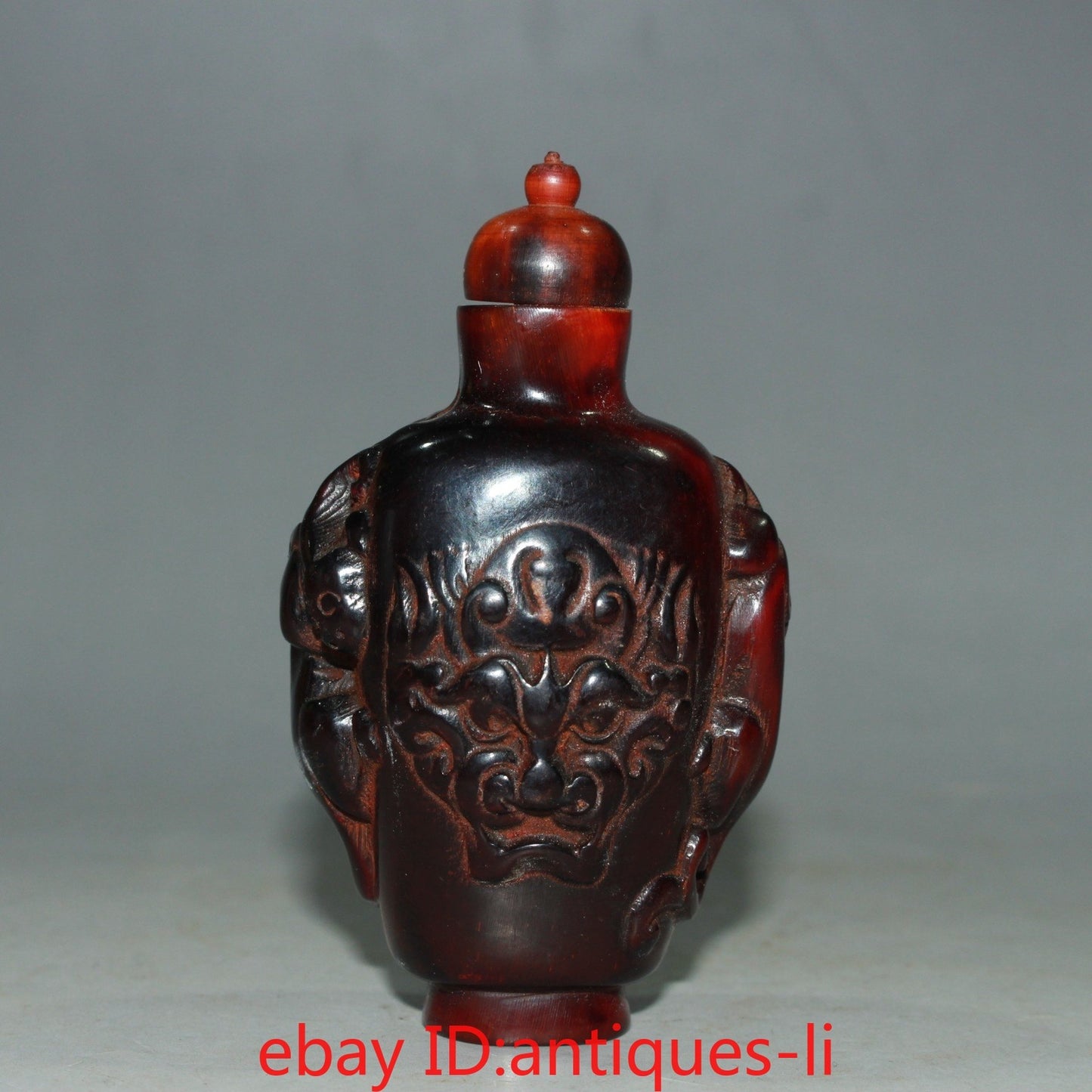 Early Chinese Collection of Natural Ox-Horn Animal Head Snuff Bottles