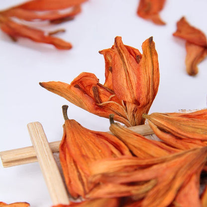Natural Lily Flower Tea Dried Lily Herbal Tea Blooming Flower Tea 1.75oz/50g