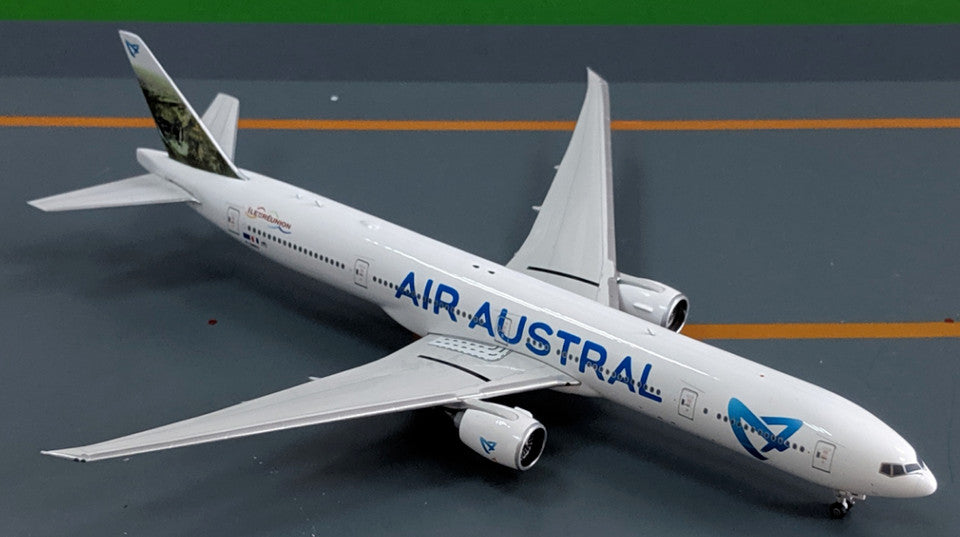 1:400 Phoenix AIR AUSTRAL BOEING 777-300ER Passenger Airplane Diecast Model