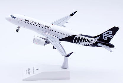 1:200 JC Wings AIR NEW ZEALAND AIRBUS A320neo Passenger Airplane Diecast Model