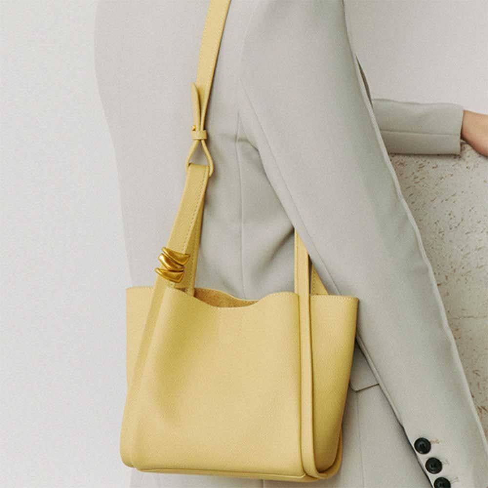 Genuine Leather Bucket Bag Unique Handbag Soft Cowhide Shoulder Bags 19*13*18 CM