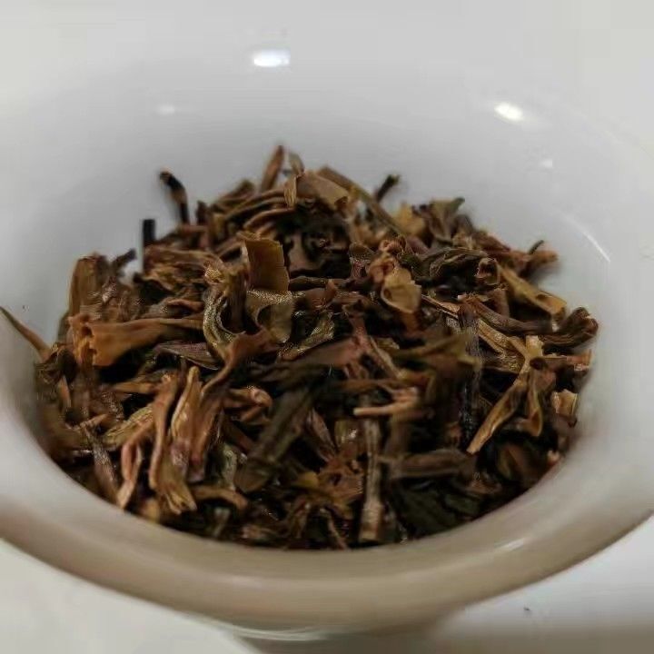 2011 Liming Yunnan Ban Zhang Organic Pu-erh Tea Cake Old Tree Raw Puerh Tea 357g