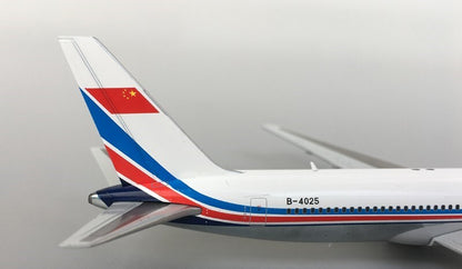 JC Wings China for BOEING 767-300ER President's Plane B-4025 1/400 diecast model